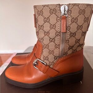 Gucci Boots 36